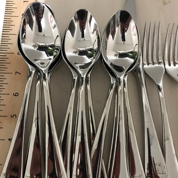 Robert Welch flatware very shiny 21 piece lot used - Picture 3 of 7